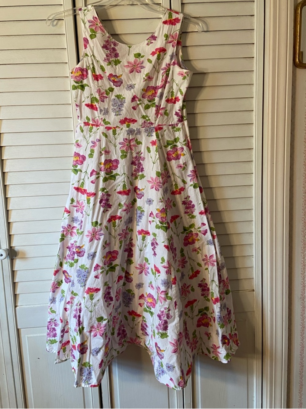 White Vintage Floral Sleeveless Maxi Flare Dress